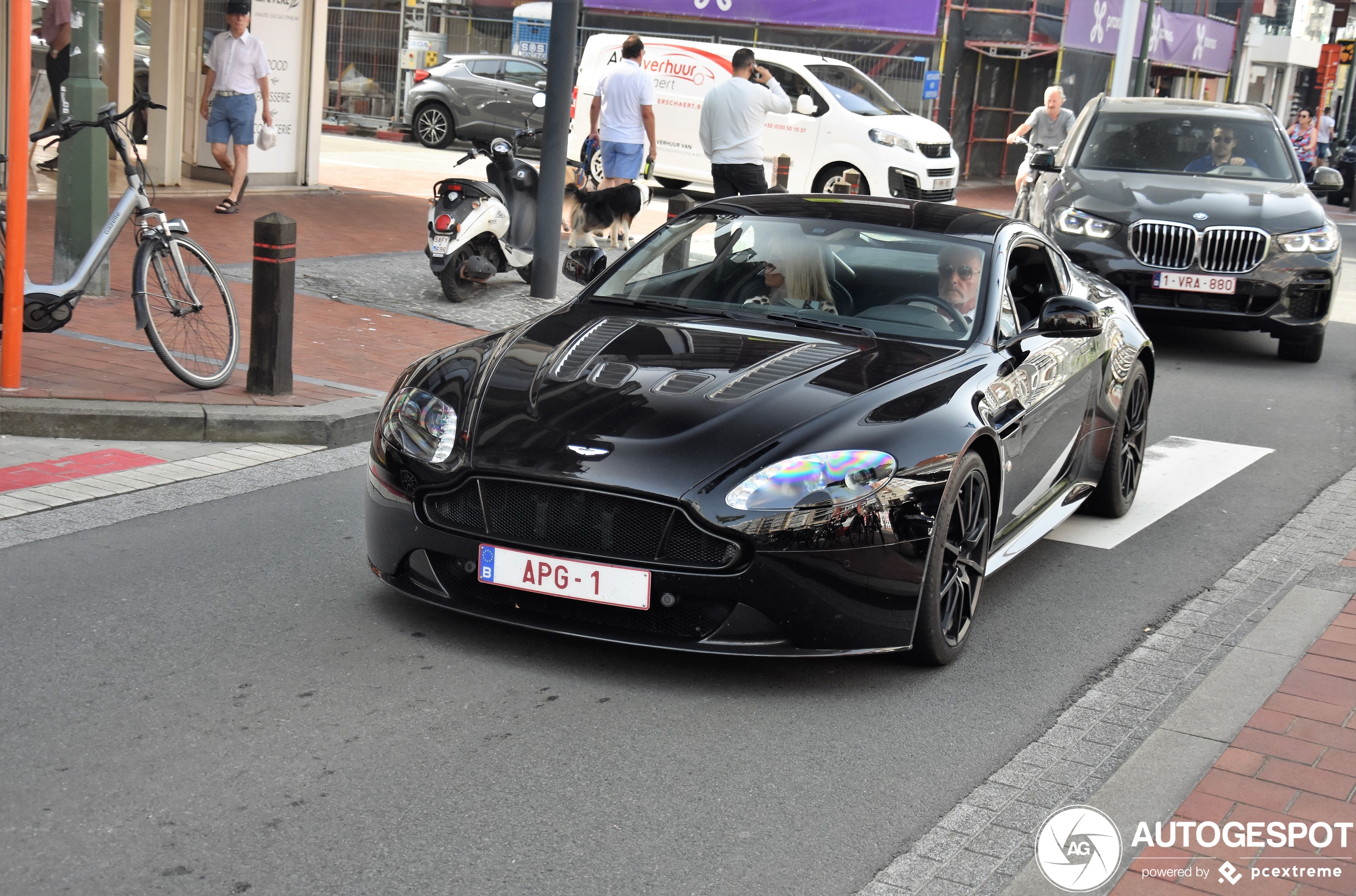 Aston Martin V12 Vantage S