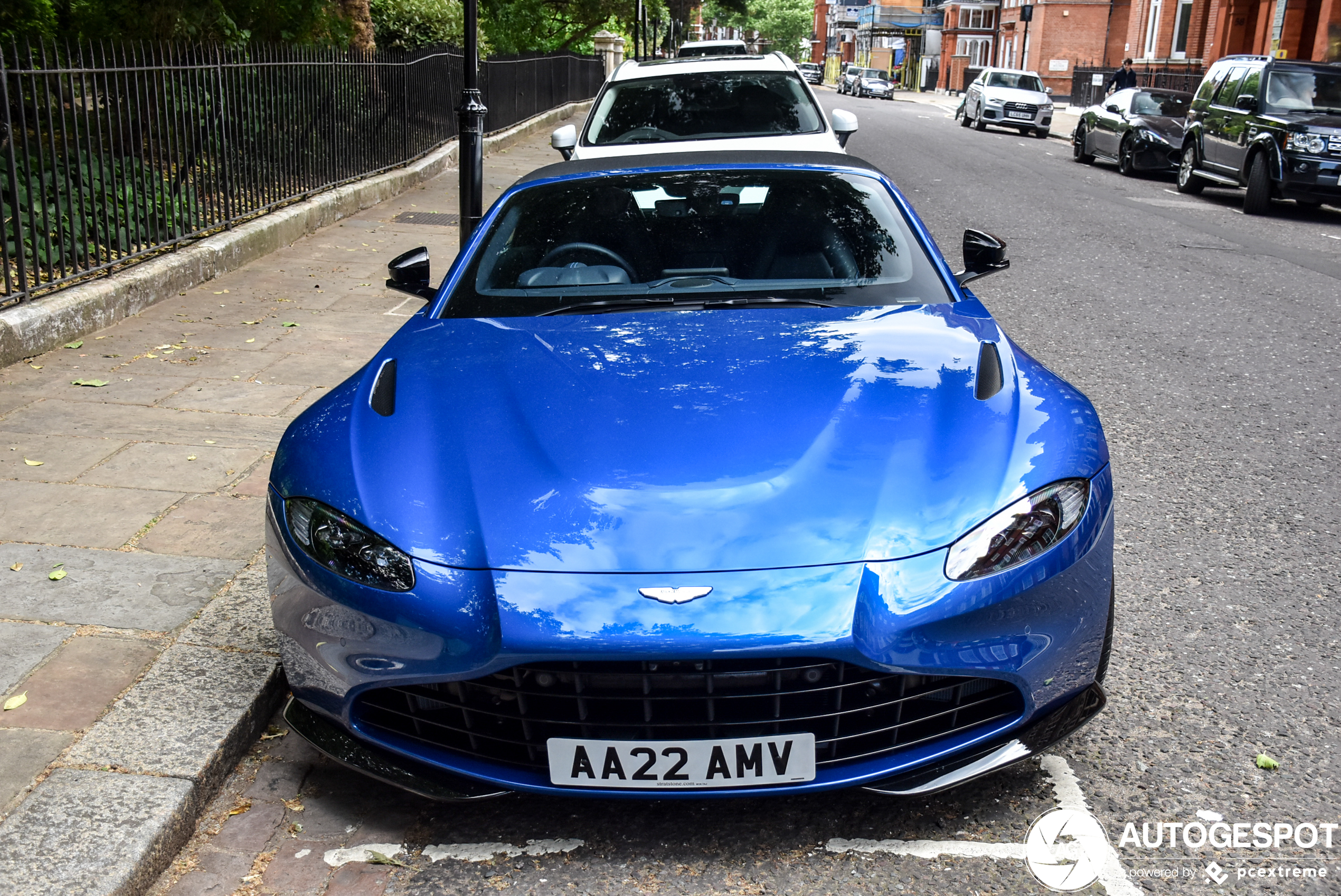 Aston Martin V8 Vantage Roadster 2020