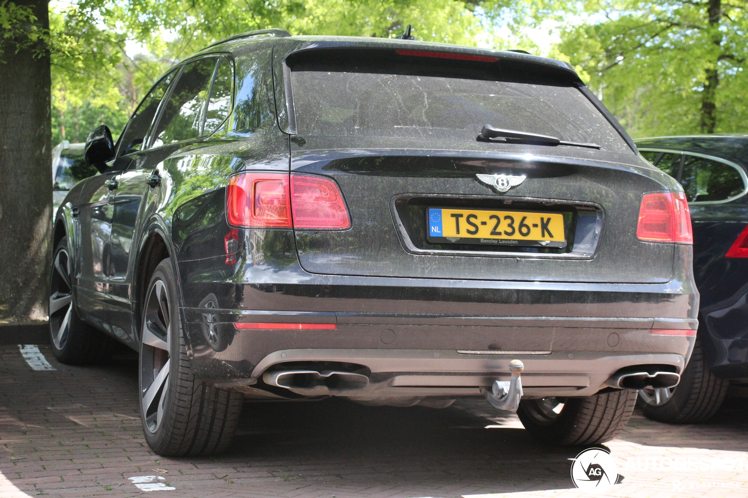 Bentley Bentayga V8