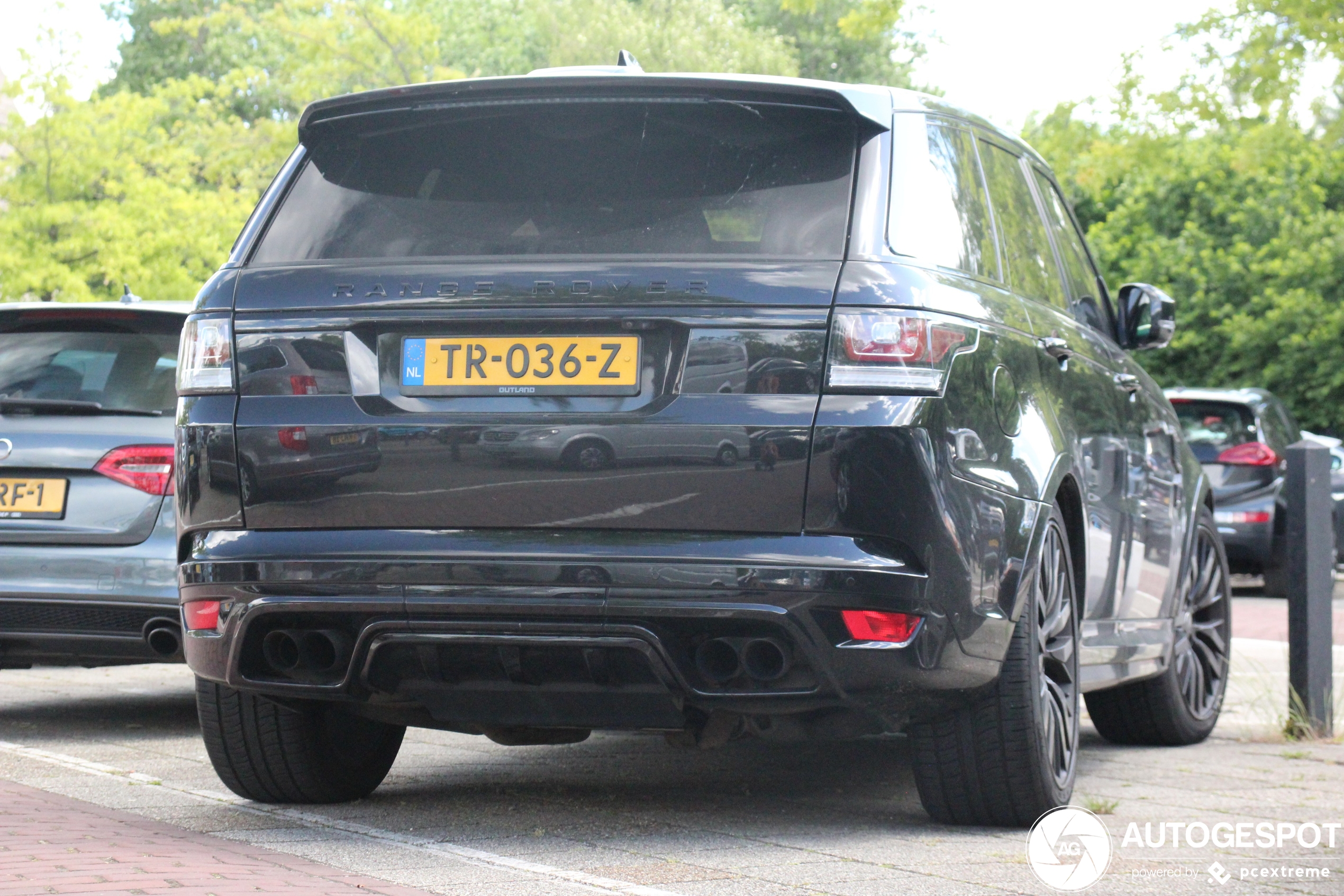 Land Rover Range Rover Sport SVR