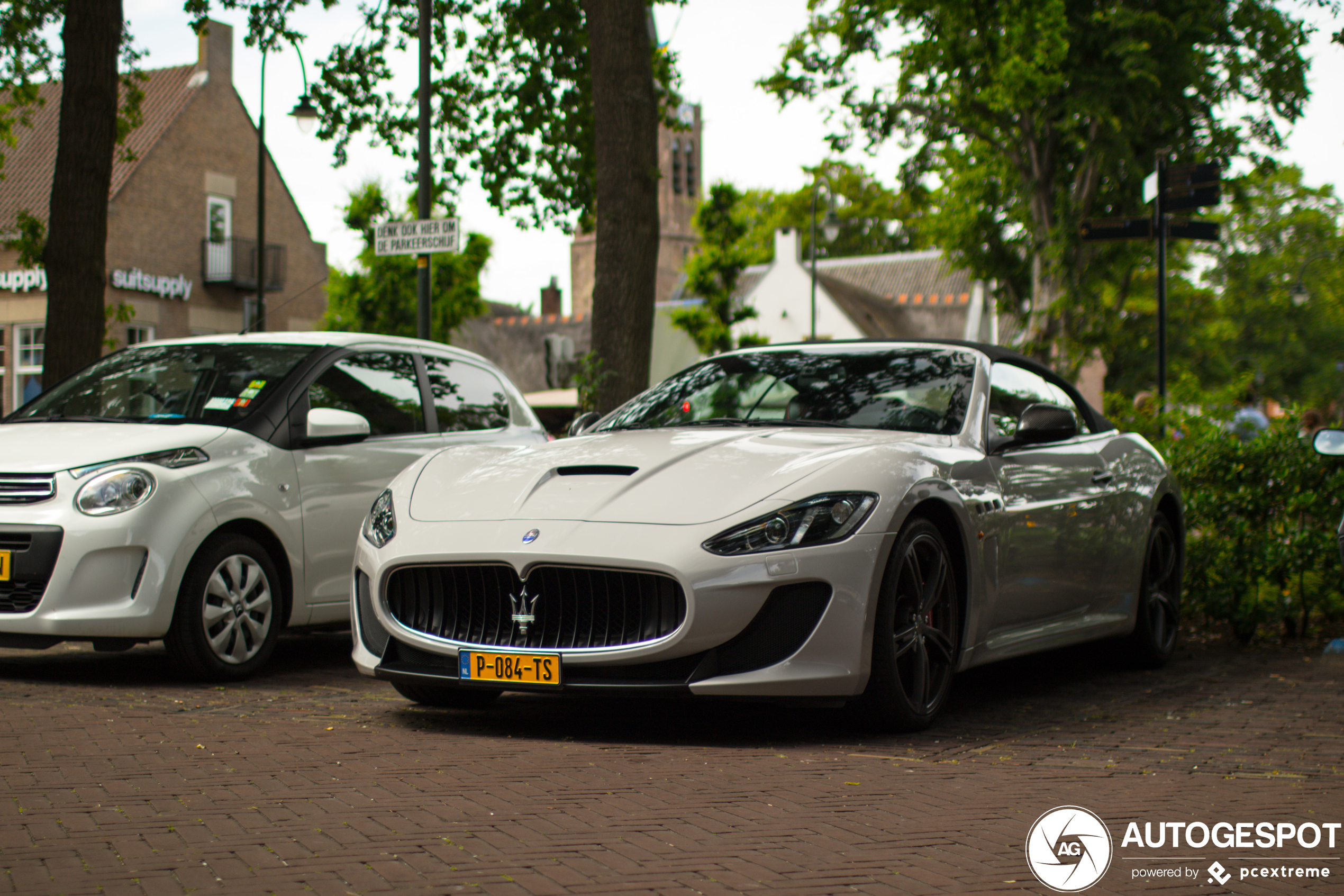 Maserati GranCabrio MC