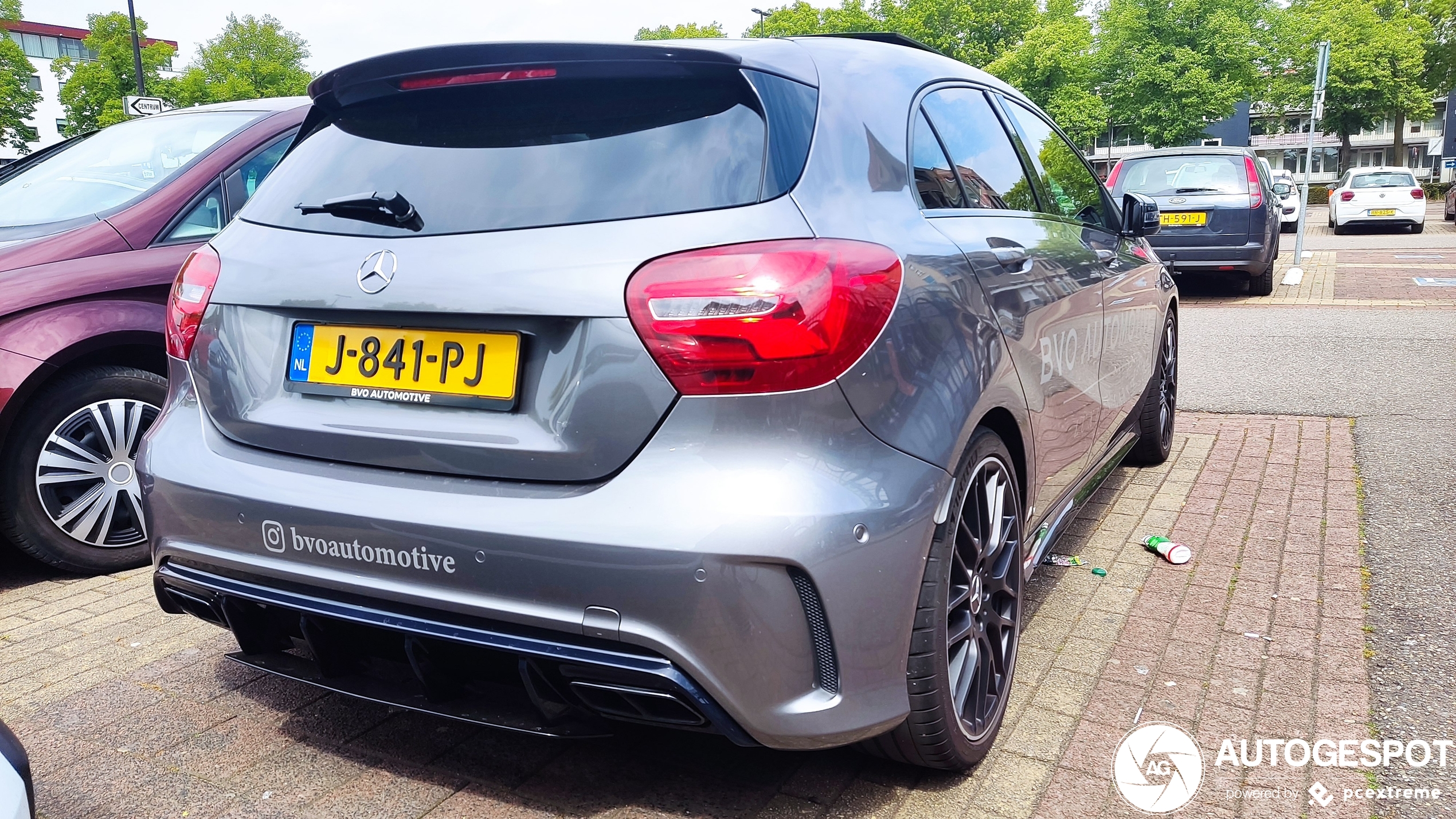 Mercedes-AMG A 45 W176 2015