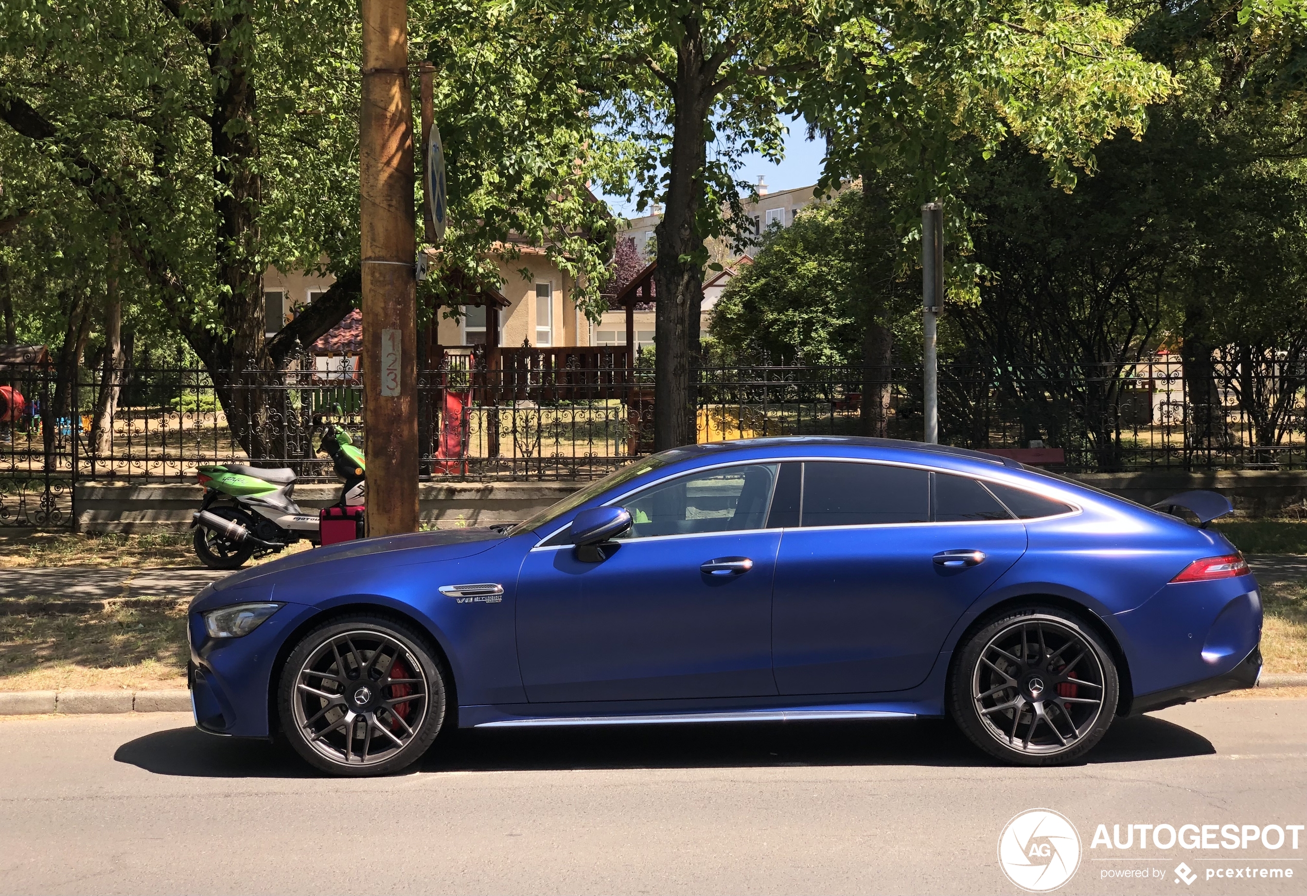 Mercedes-AMG GT 63 X290