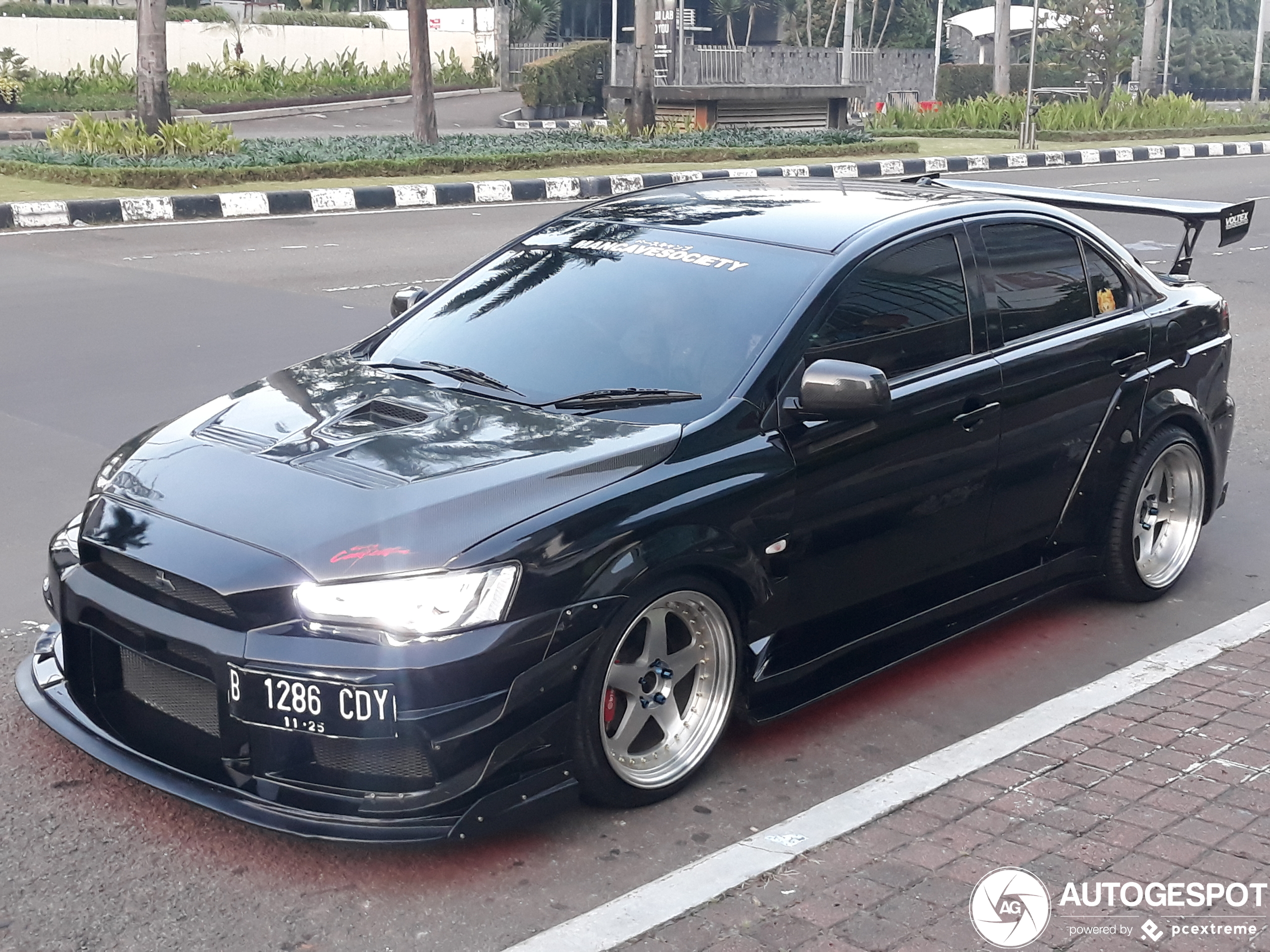 Mitsubishi Lancer Evolution X Varis Wide Body Ver.1