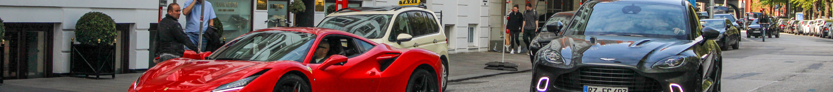 Aston Martin DBX