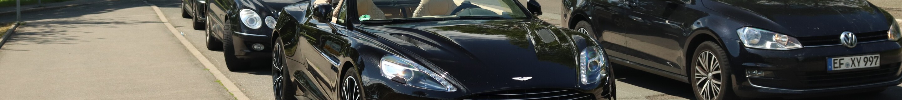 Aston Martin Vanquish Volante