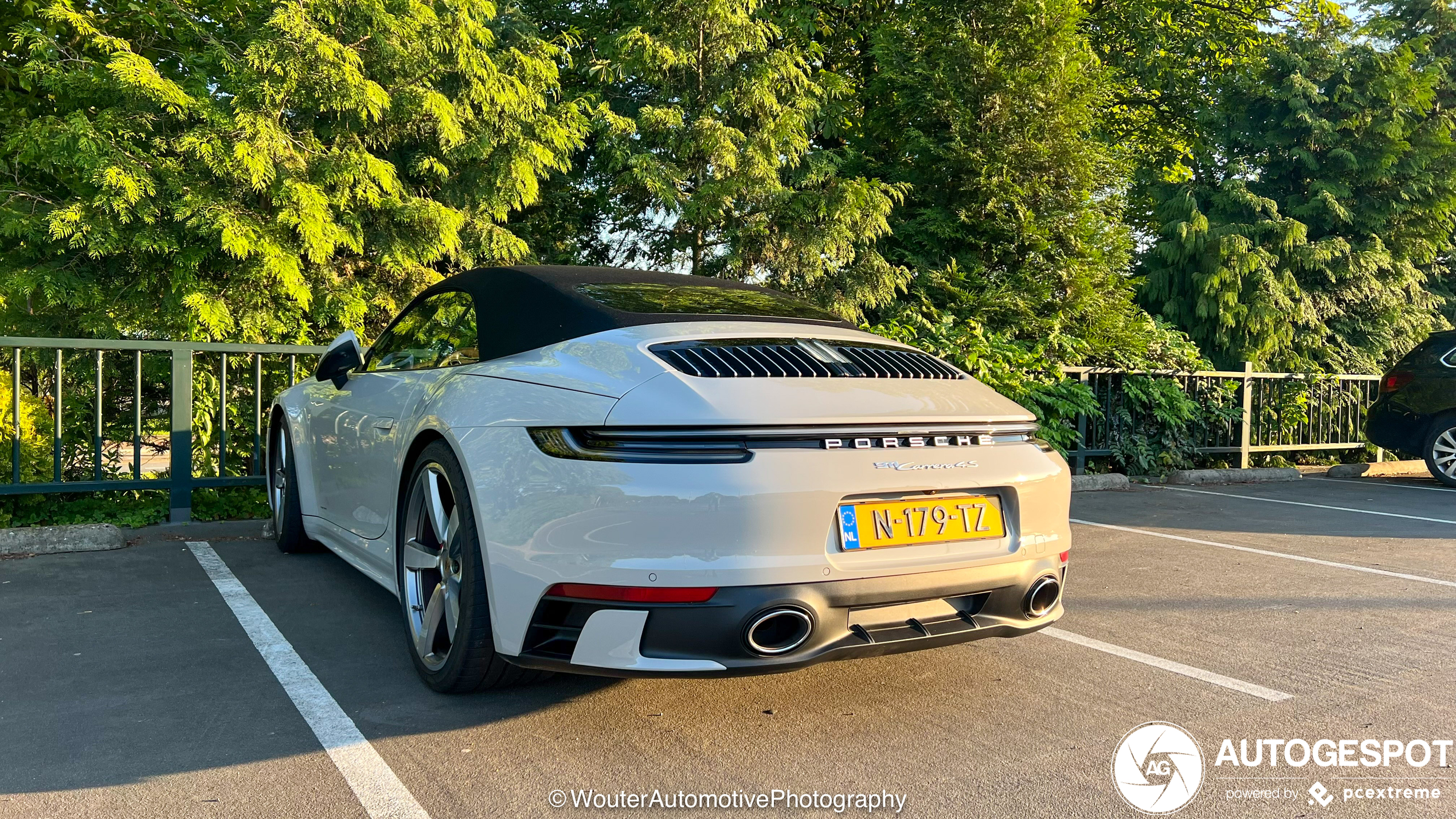 Porsche 992 Carrera 4S Cabriolet