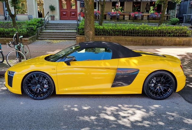 Audi R8 V10 Spyder 2016