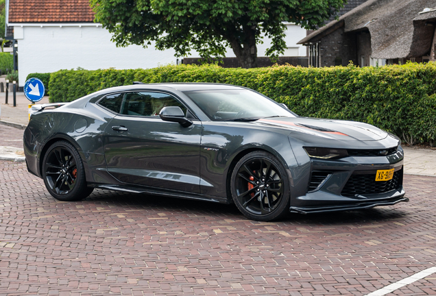 Chevrolet Camaro SS 2016 50th Anniversary