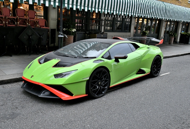 Lamborghini Huracán LP640-2 STO