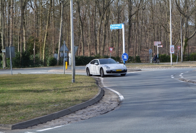 Porsche 971 Panamera Turbo S E-Hybrid