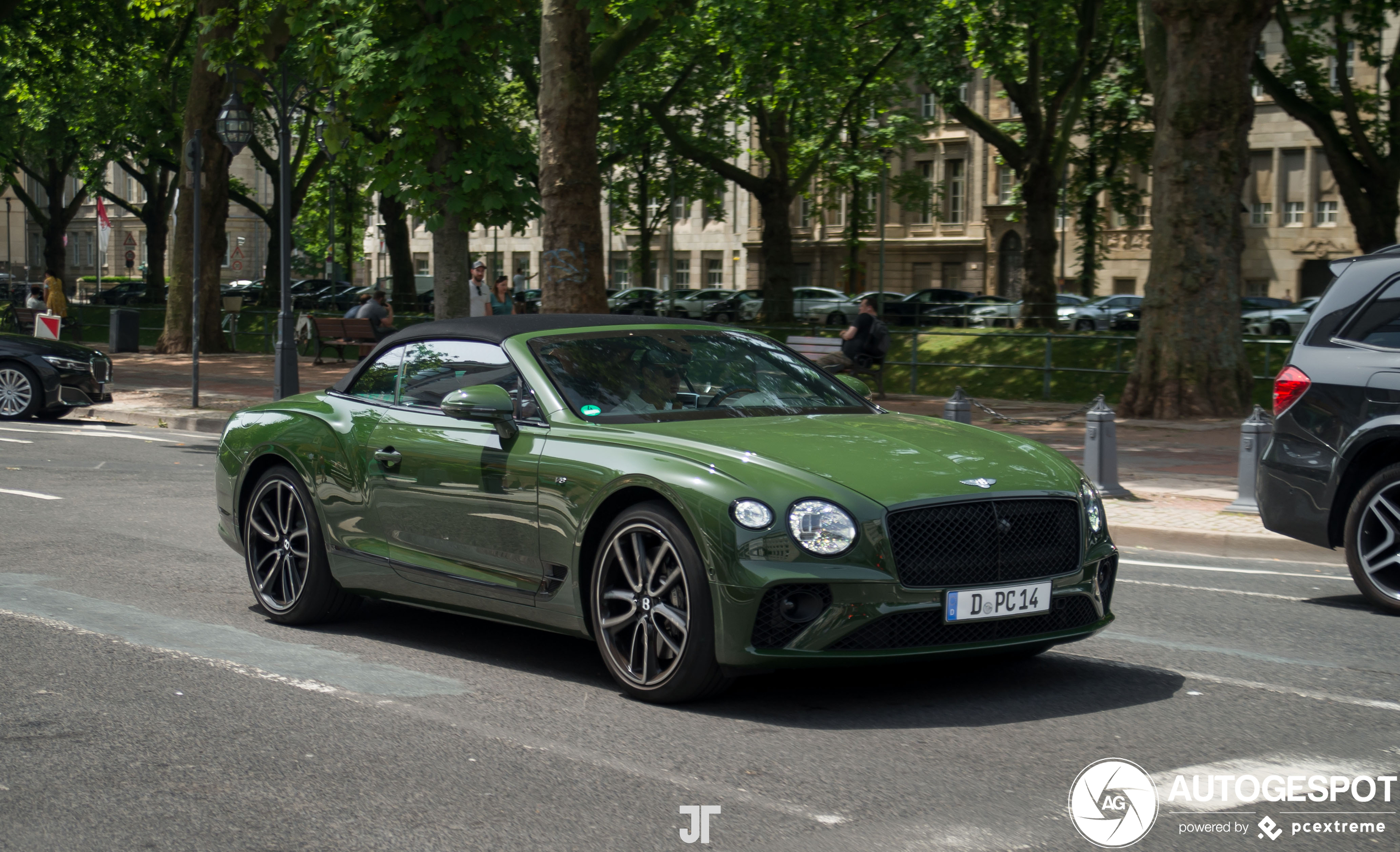 Bentley Continental GTC V8 2020