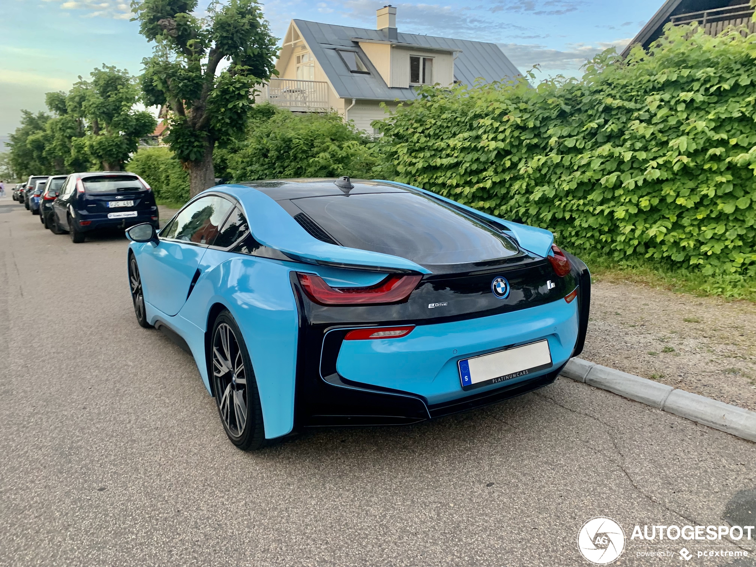 BMW i8