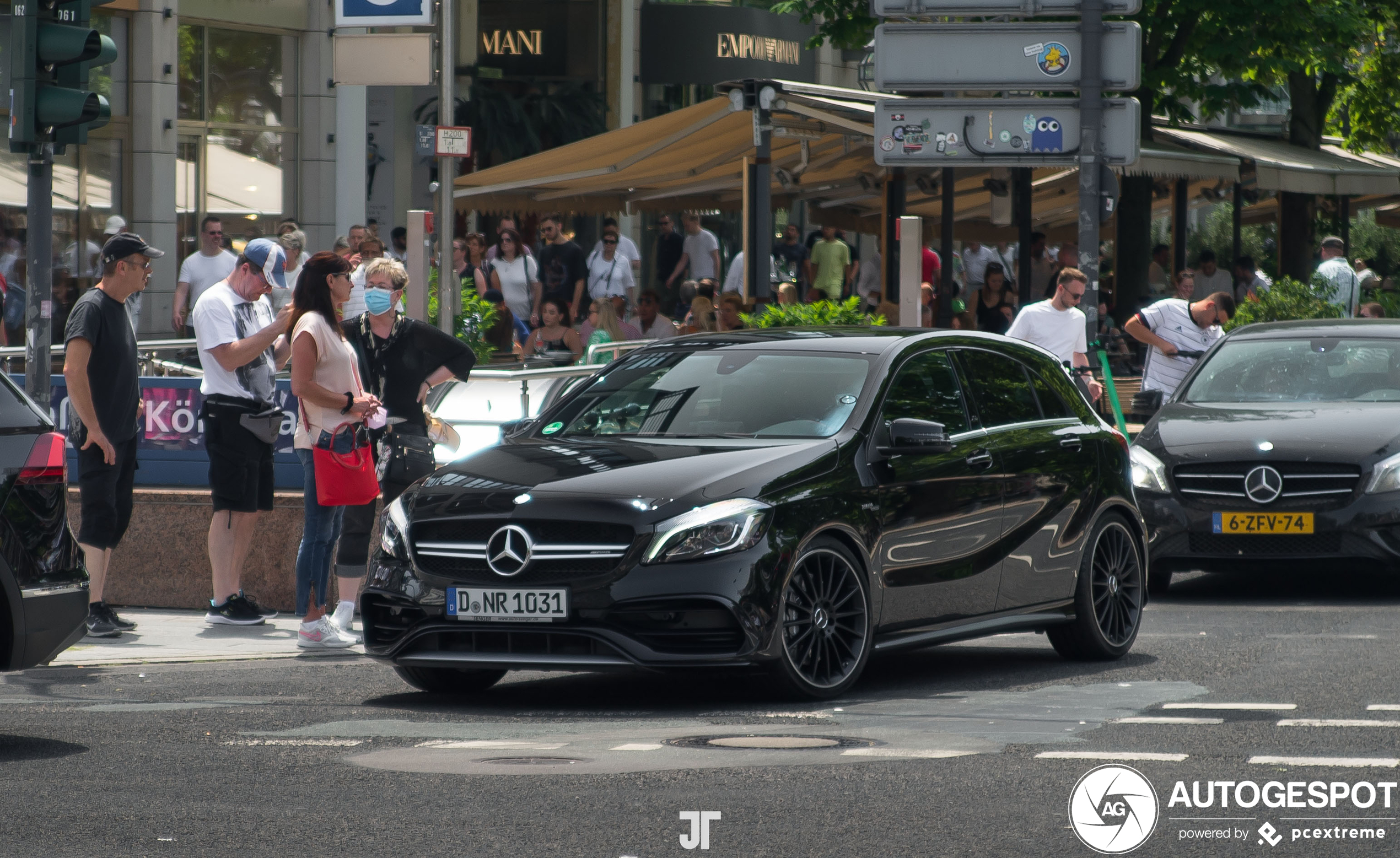 Mercedes-AMG A 45 W176 2015