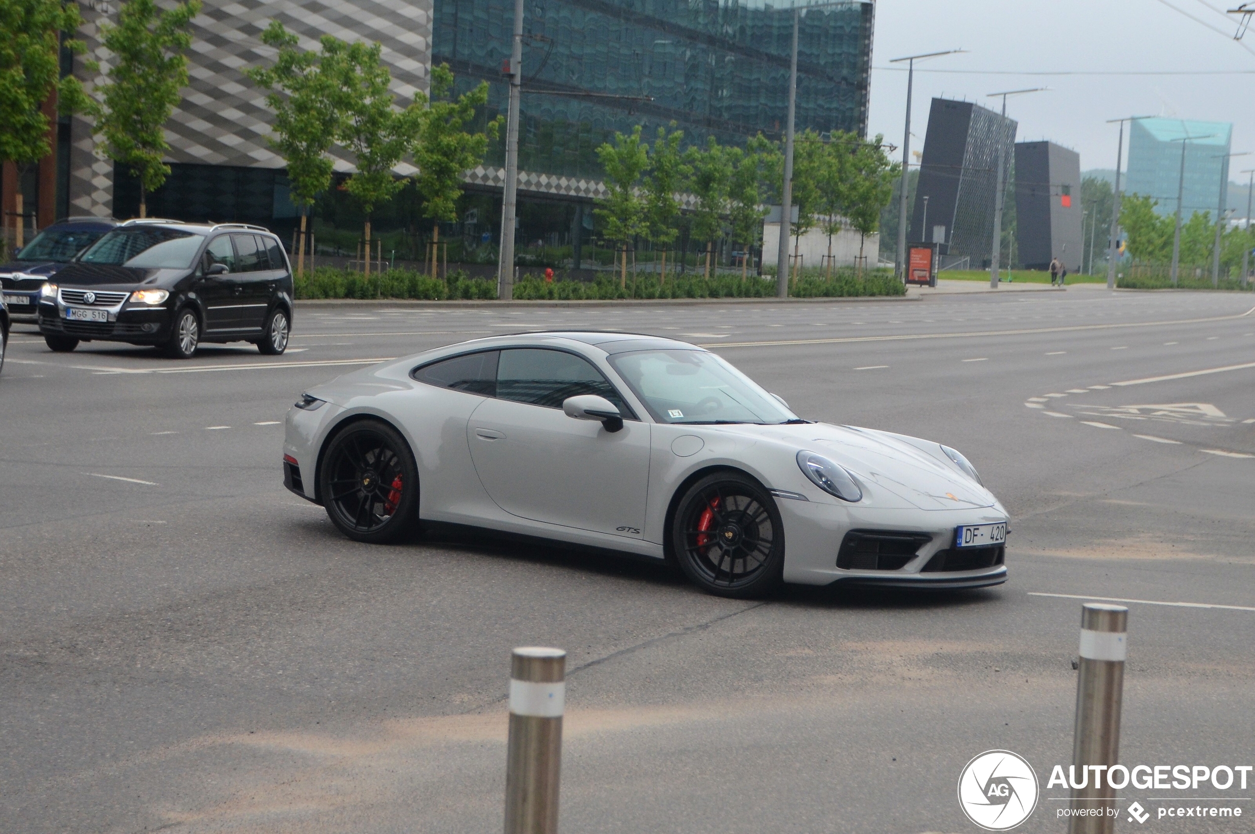 Porsche 992 Carrera GTS