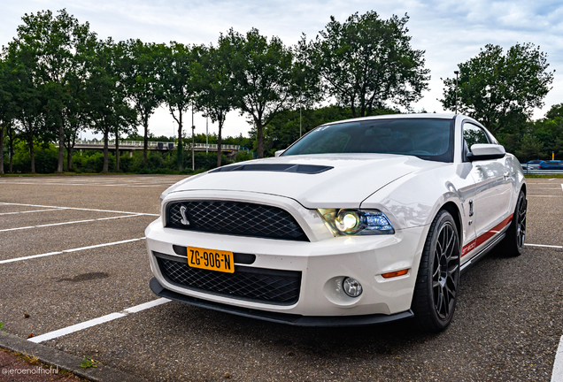 Ford Mustang Shelby GT500 2011