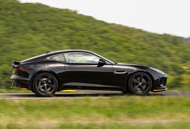 Jaguar F-TYPE 400 Sport Coupé