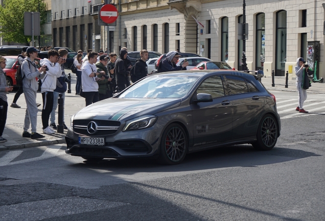 Mercedes-AMG A 45 W176 Petronas 2015 World Champions Edition