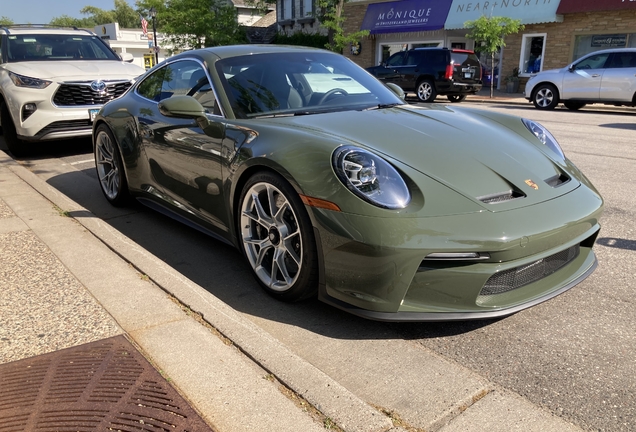 Porsche 992 GT3 Touring