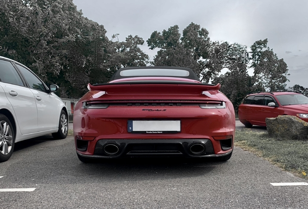 Porsche 992 Turbo S Cabriolet