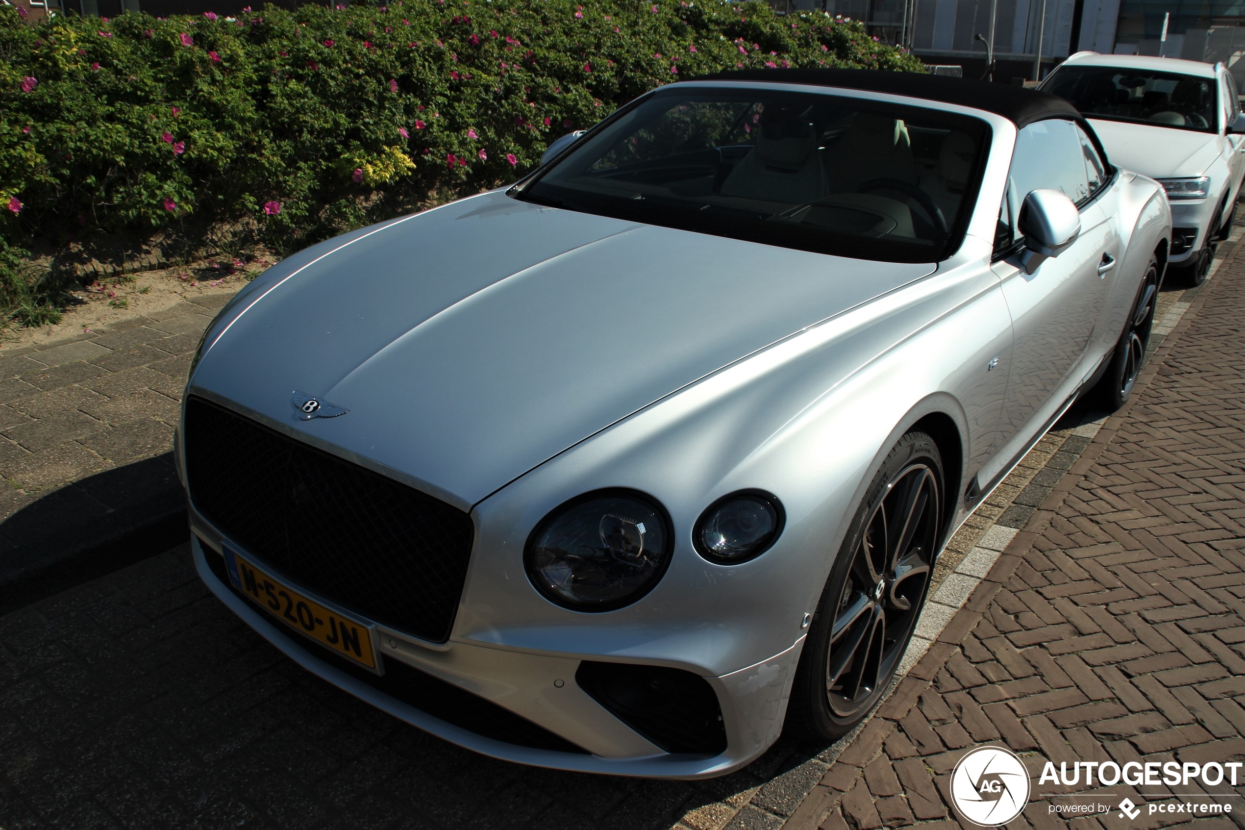 Bentley Continental GTC V8 2020