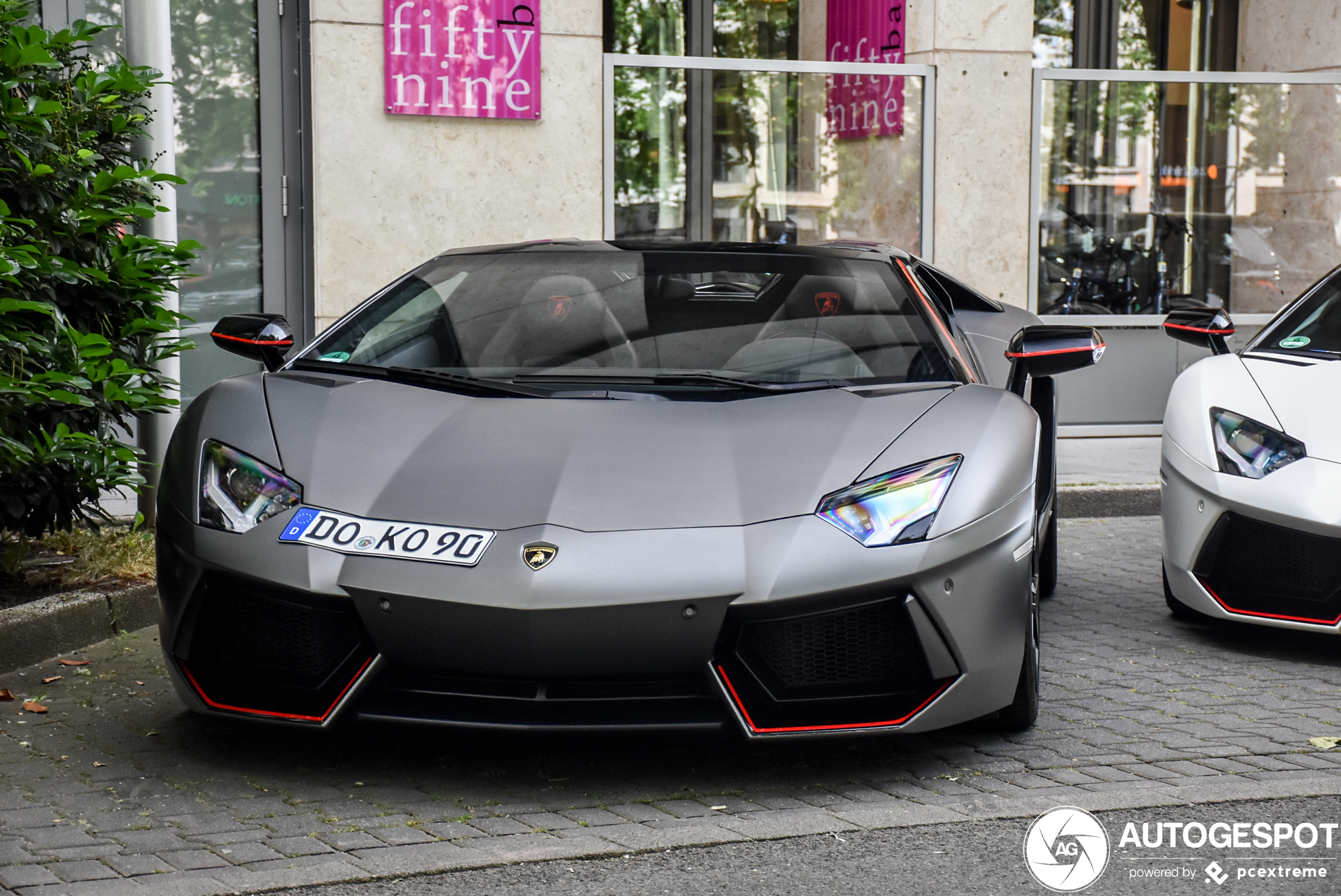 Lamborghini Aventador LP700-4 Roadster Pirelli Edition