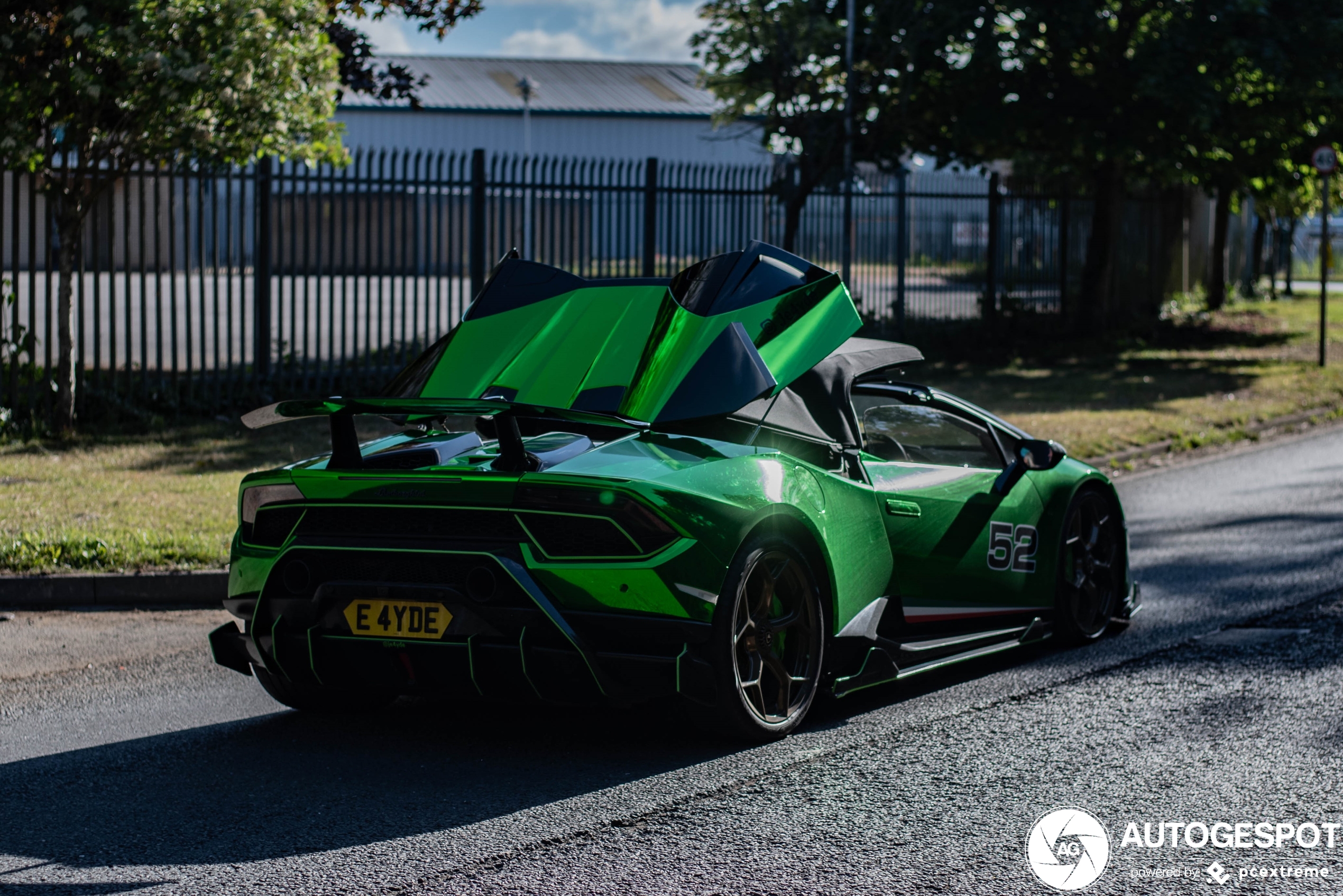 Lamborghini Huracán LP640-4 Performante Spyder