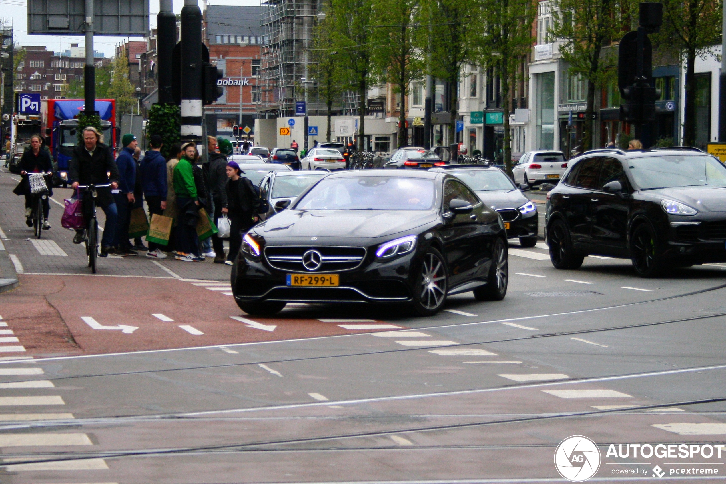 Mercedes-AMG S 63 Coupé C217