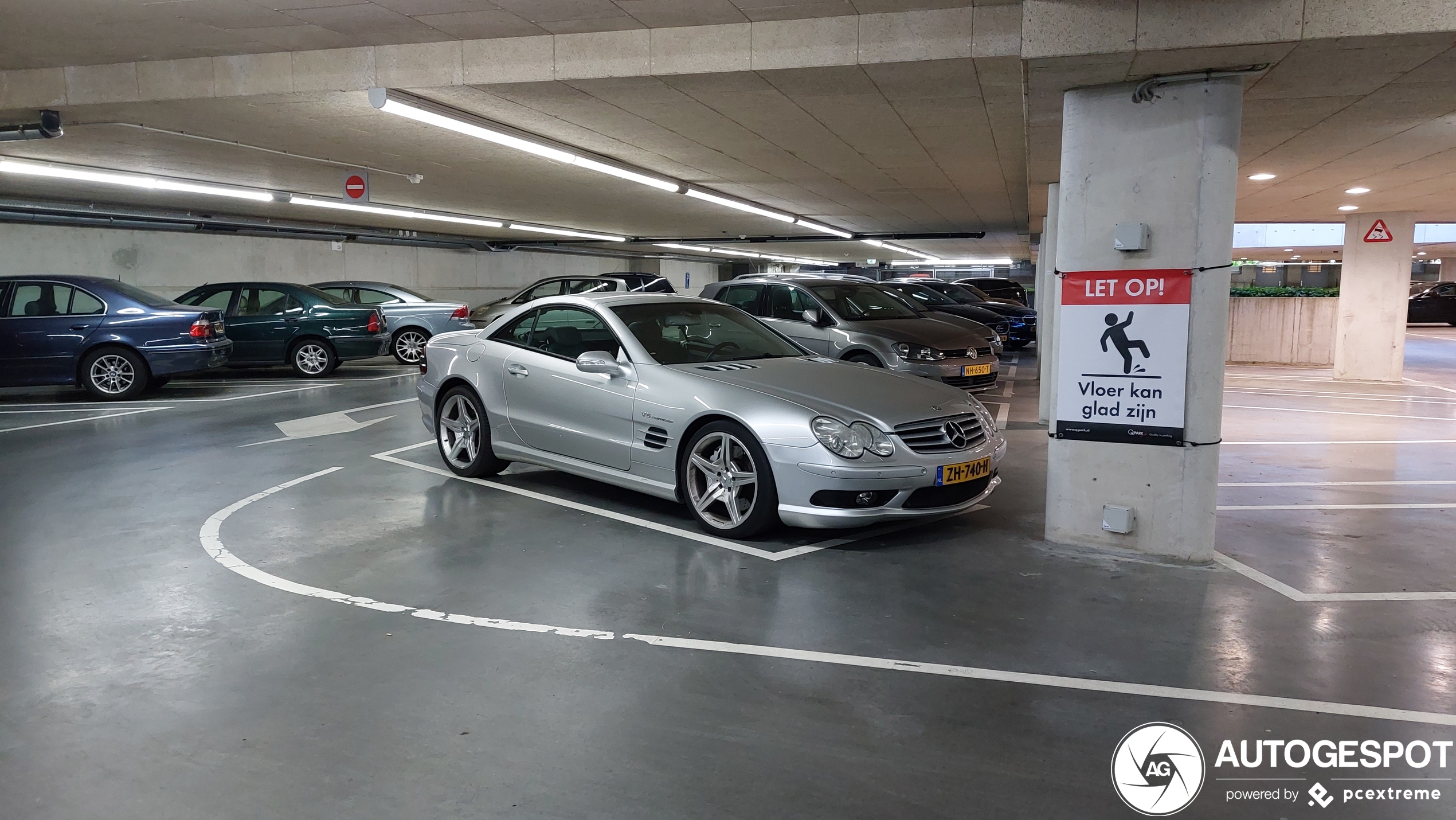 Mercedes-Benz SL 55 AMG R230