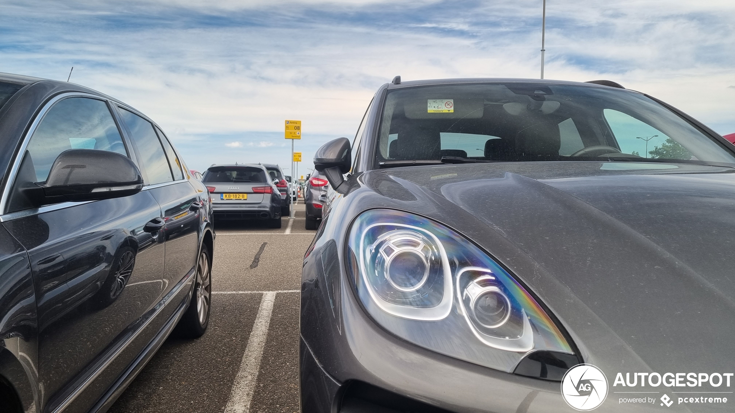 Porsche 95B Macan Turbo