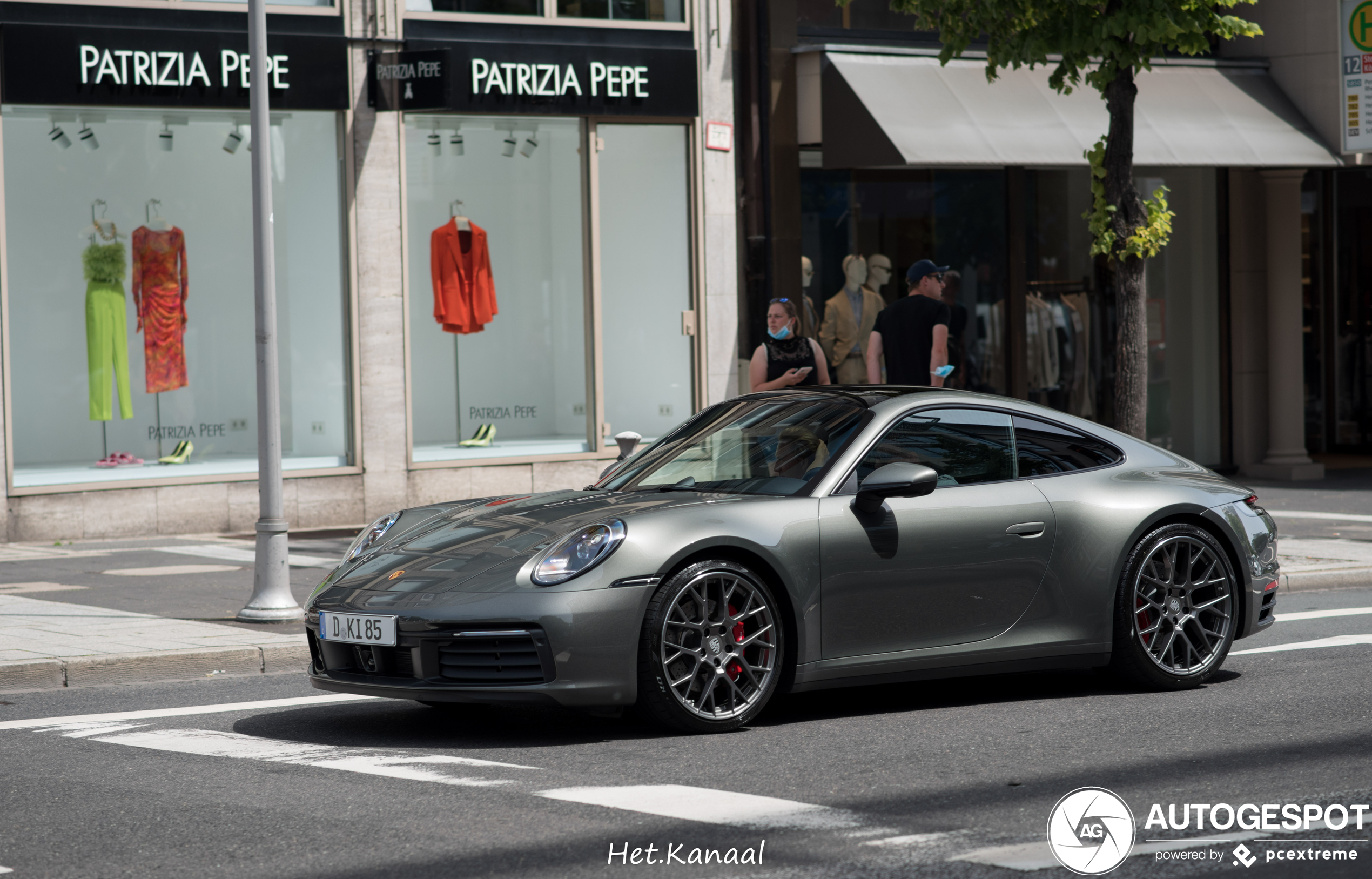 Porsche 992 Carrera 4S