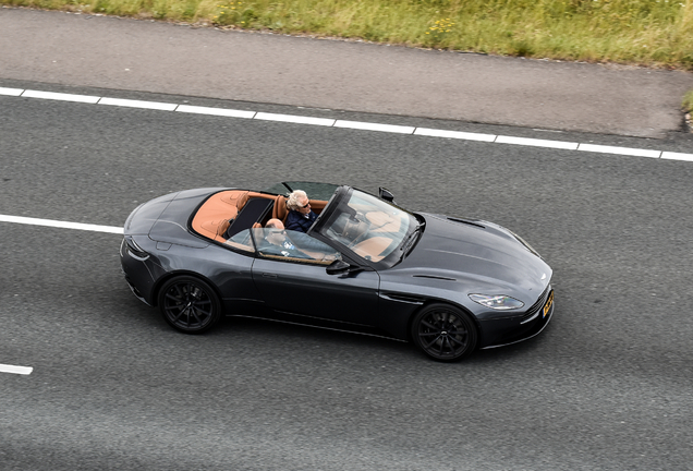 Aston Martin DB11 V8 Volante