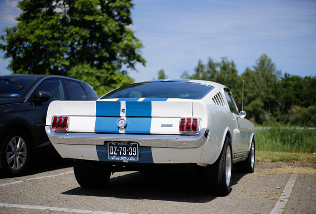 Ford Mustang Shelby G.T. 350