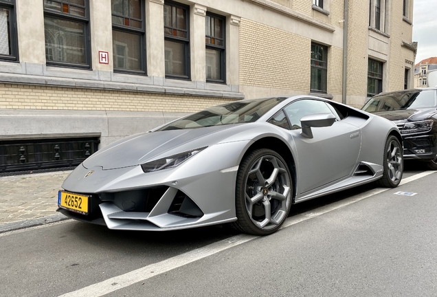 Lamborghini Huracán LP640-4 EVO