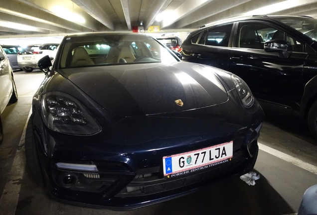 Porsche 971 Panamera Turbo S E-Hybrid