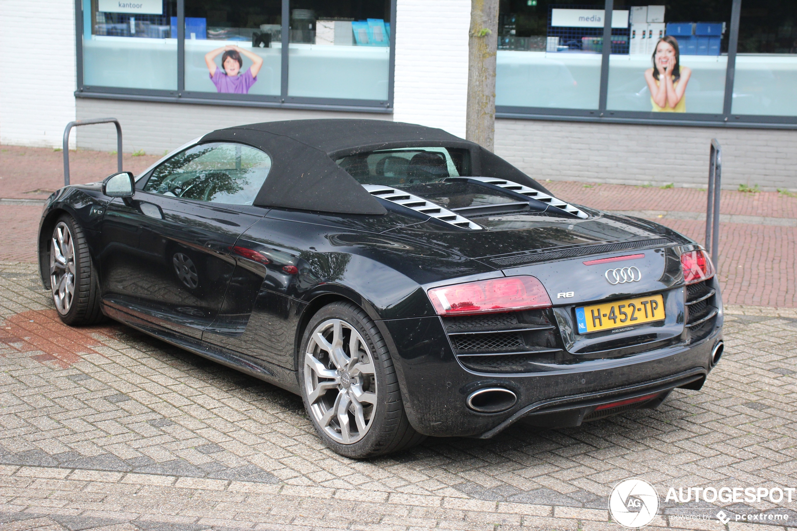 Audi R8 V10 Spyder