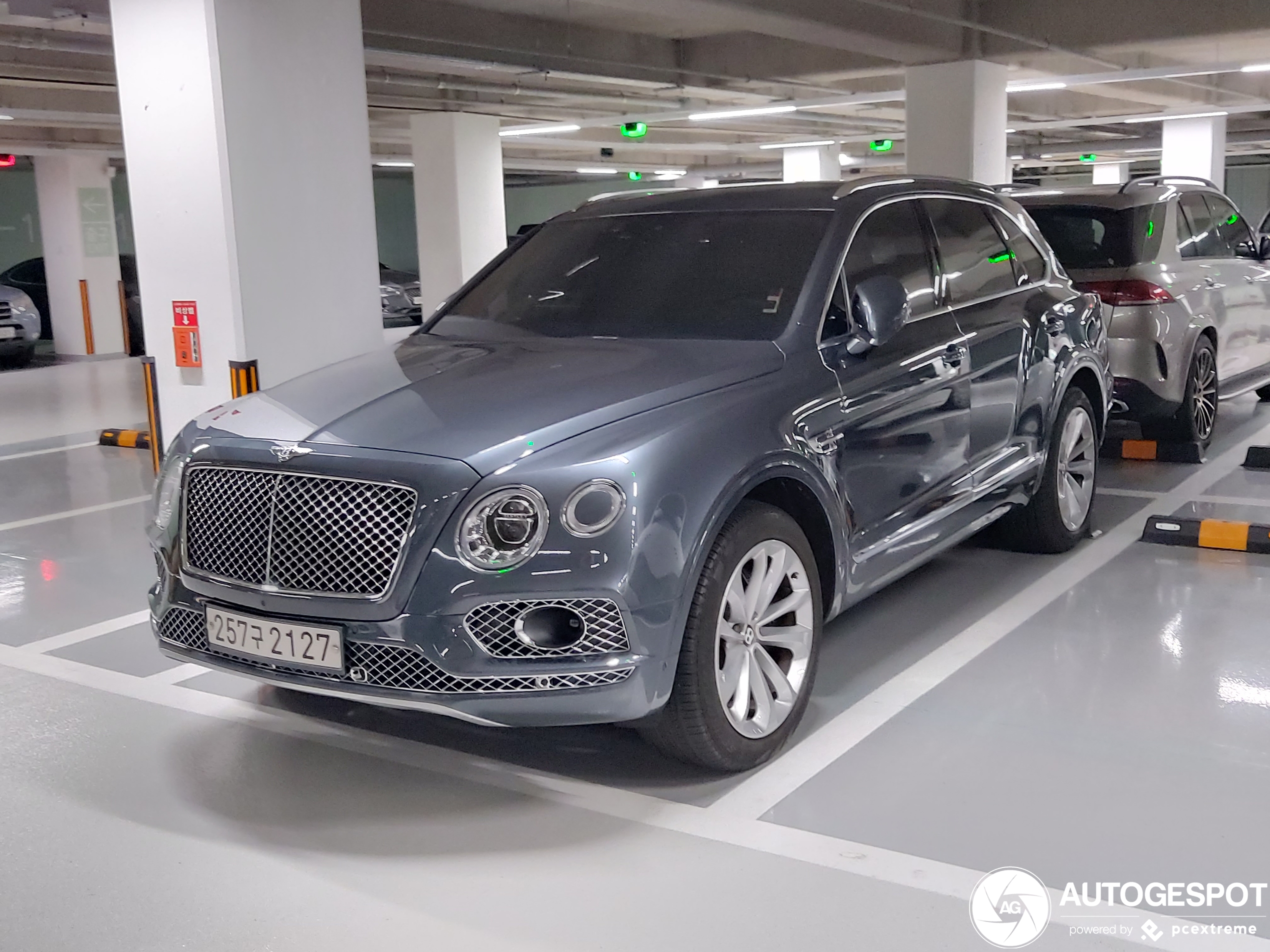 Bentley Bentayga V8