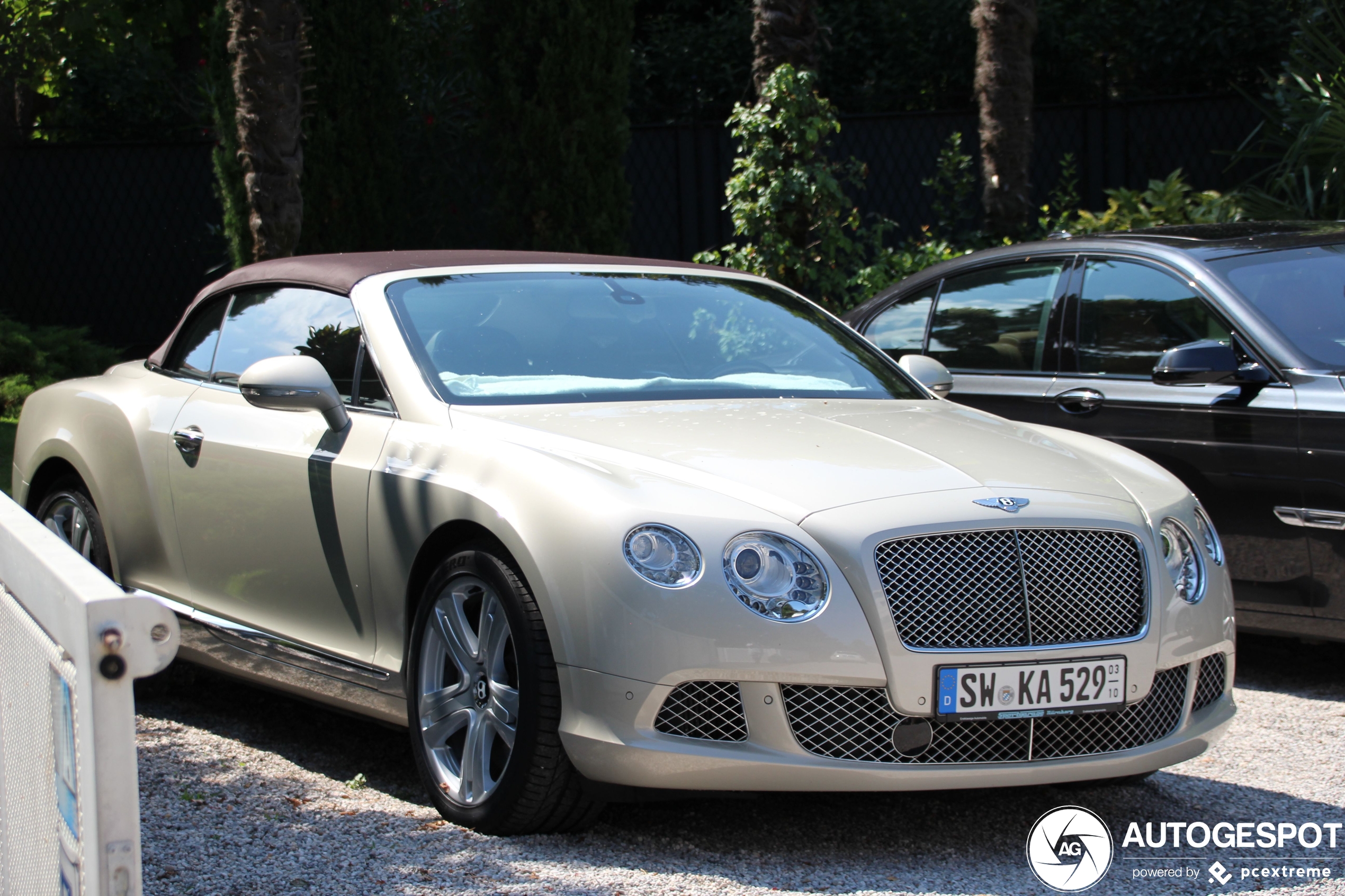 Bentley Continental GTC 2012