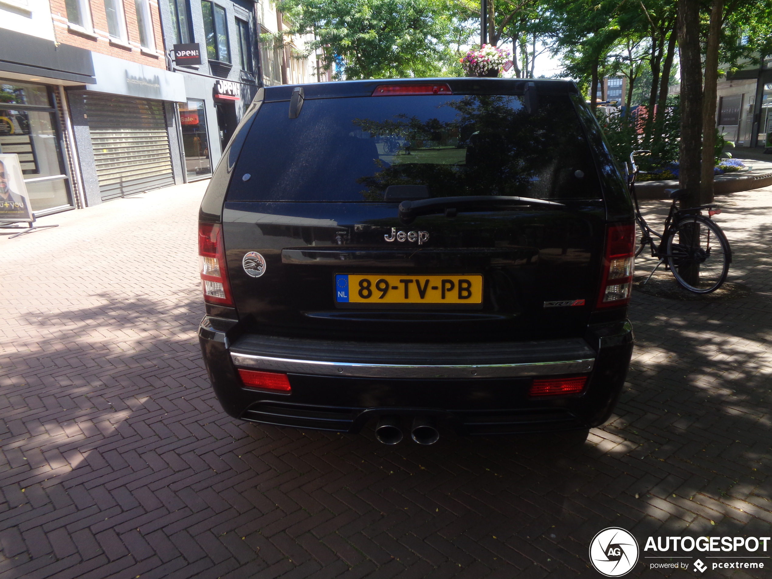 Jeep Grand Cherokee SRT-8 2005