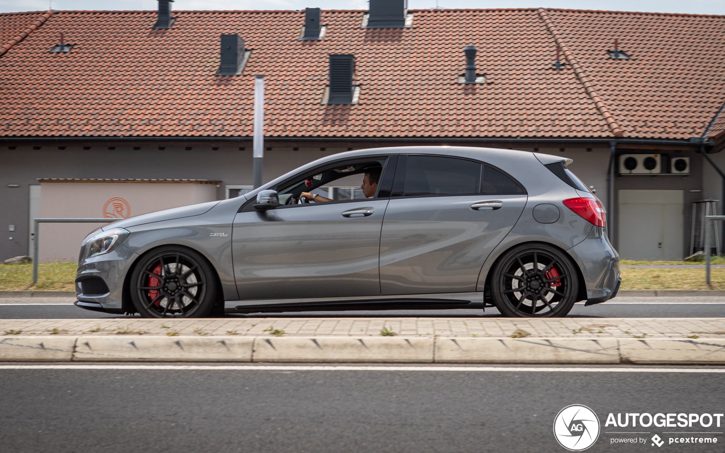 Mercedes-Benz A 45 AMG