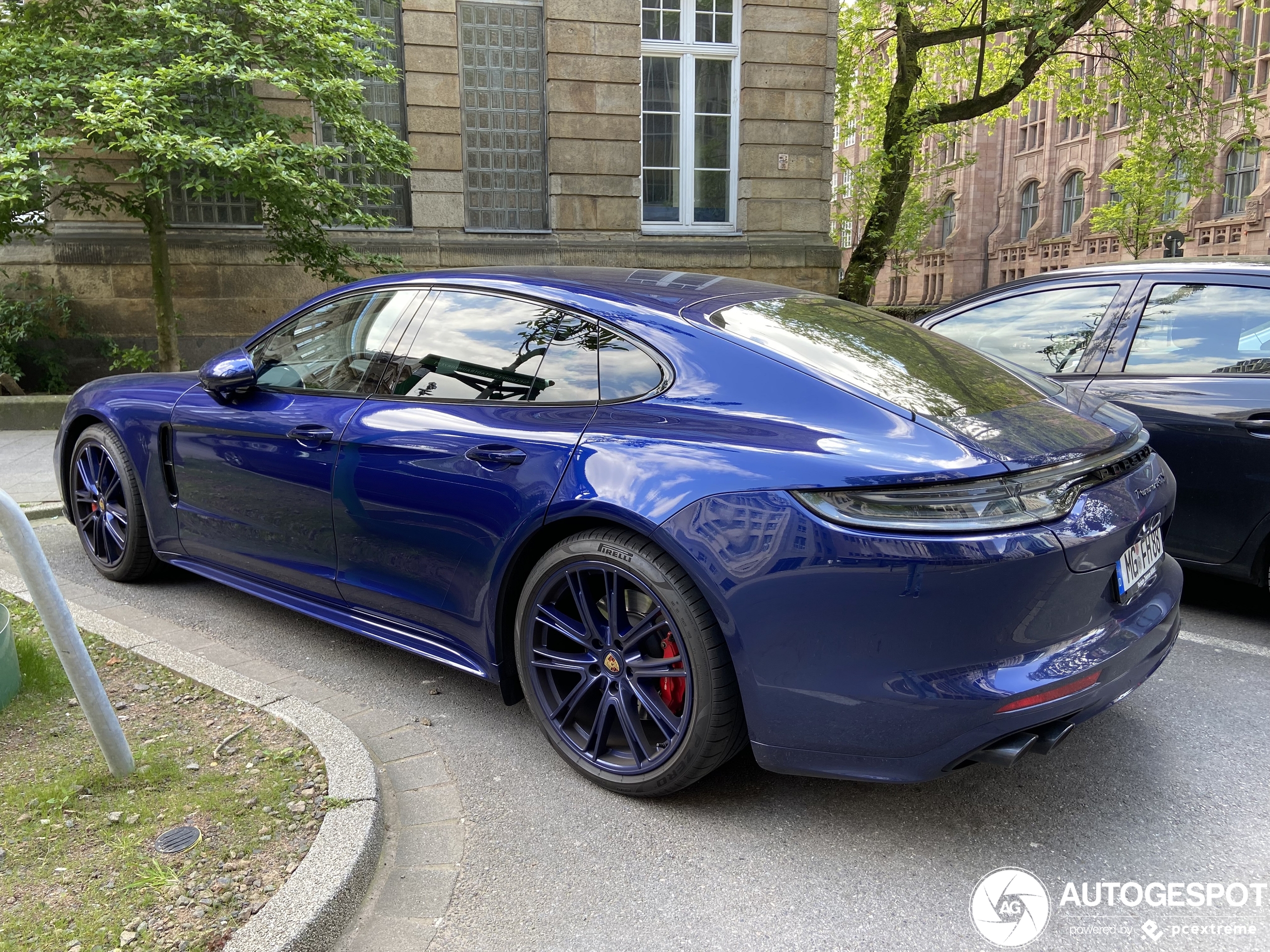 Porsche 971 Panamera GTS MkII