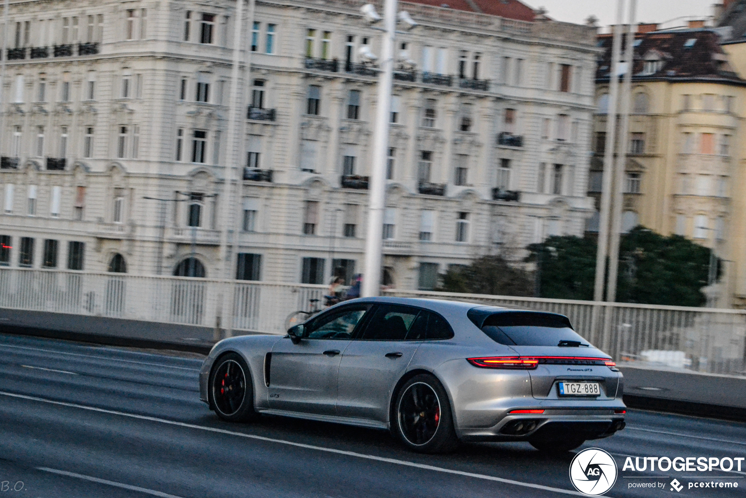 Porsche 971 Panamera GTS Sport Turismo