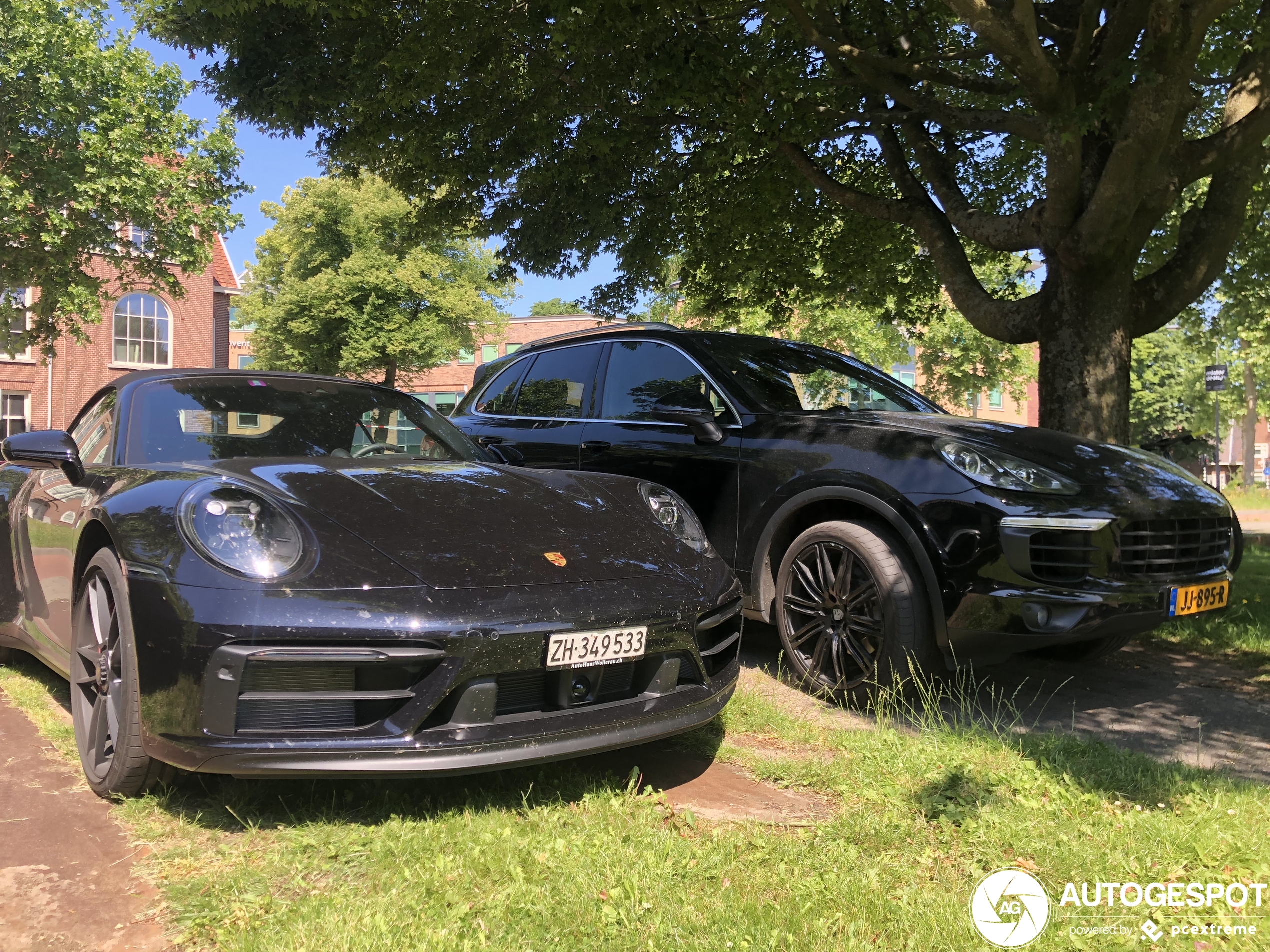 Porsche 992 Carrera 4 GTS Cabriolet