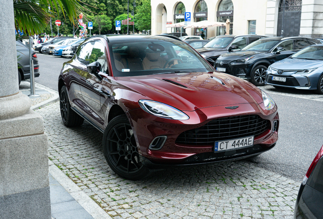 Aston Martin DBX