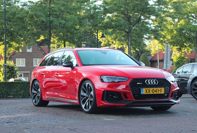 Audi RS4 Avant B9