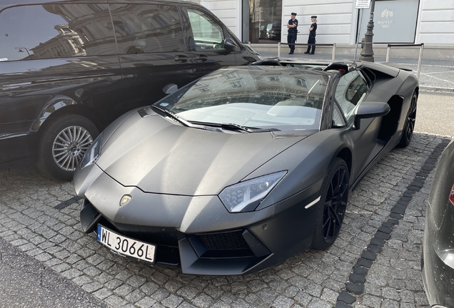 Lamborghini Aventador LP700-4 Roadster