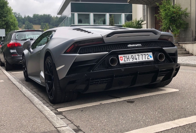 Lamborghini Huracán LP640-4 EVO