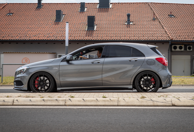 Mercedes-Benz A 45 AMG