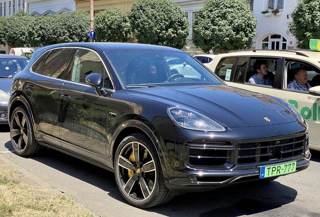 Porsche Cayenne Turbo S E-Hybrid