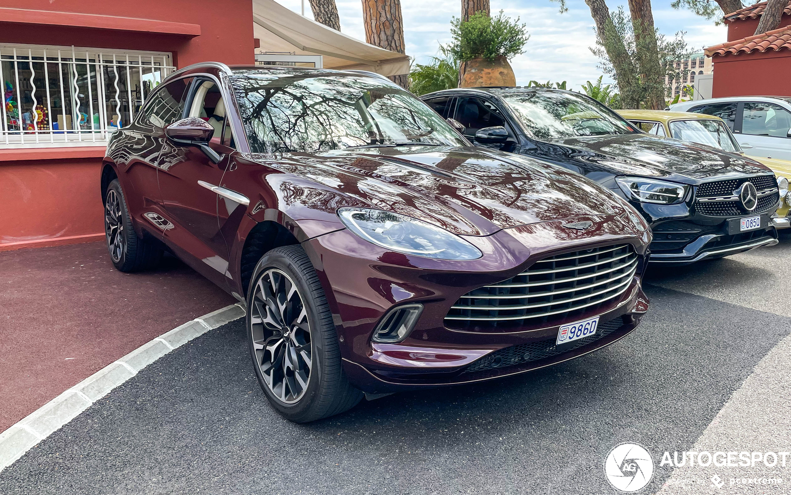 Aston Martin DBX